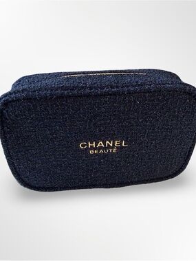 CHANEL Beauty Cosmetic Twill Boucle Navy Bag